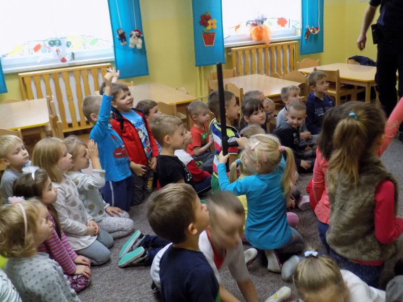 Przedszkole - spotkanie z policjantami