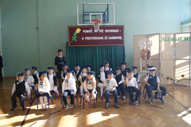Dzień Edukacji Narodowej    Ślubowanie