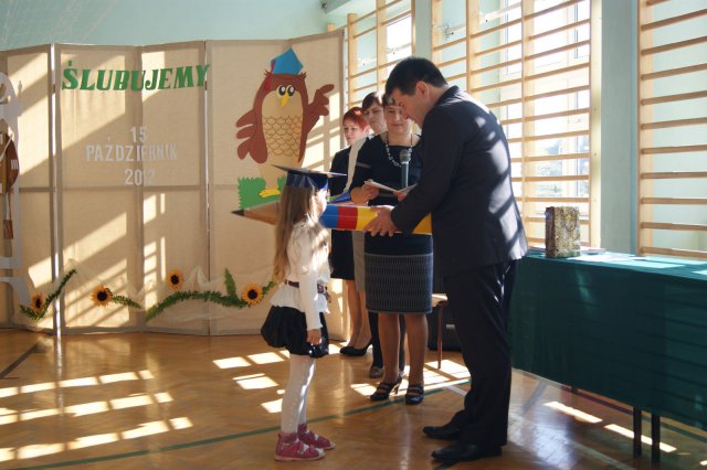 Dzień Edukacji Narodowej    Ślubowanie
